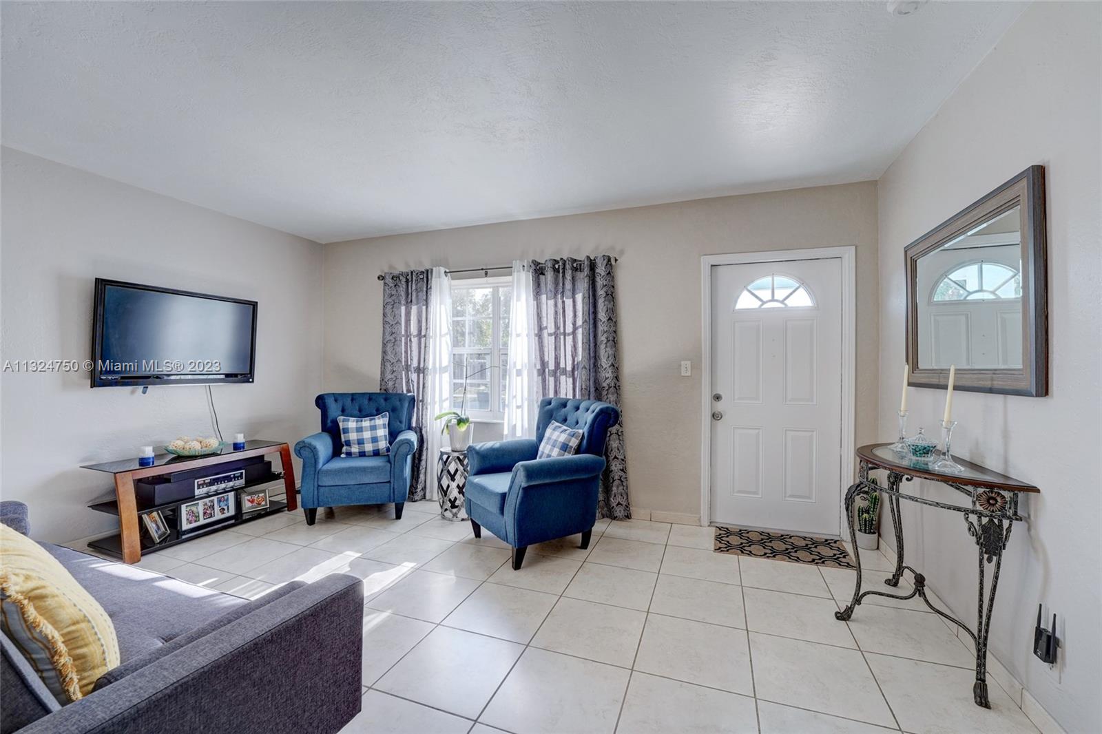 MIAMI GARDENS ESTATES SEC - Residential