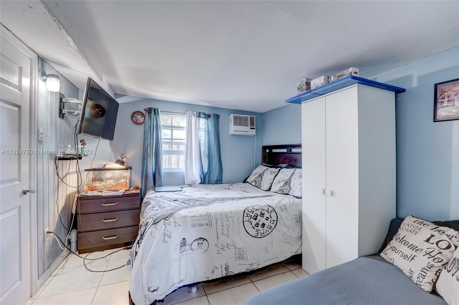 MIAMI GARDENS ESTATES SEC - Residential