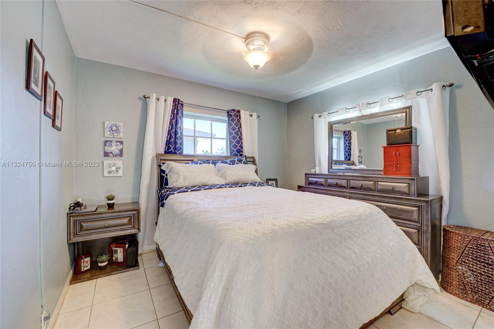 MIAMI GARDENS ESTATES SEC - Residential