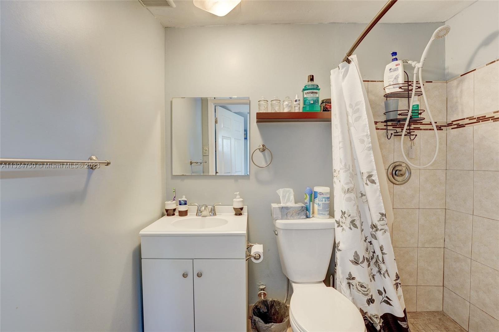MIAMI GARDENS ESTATES SEC - Residential