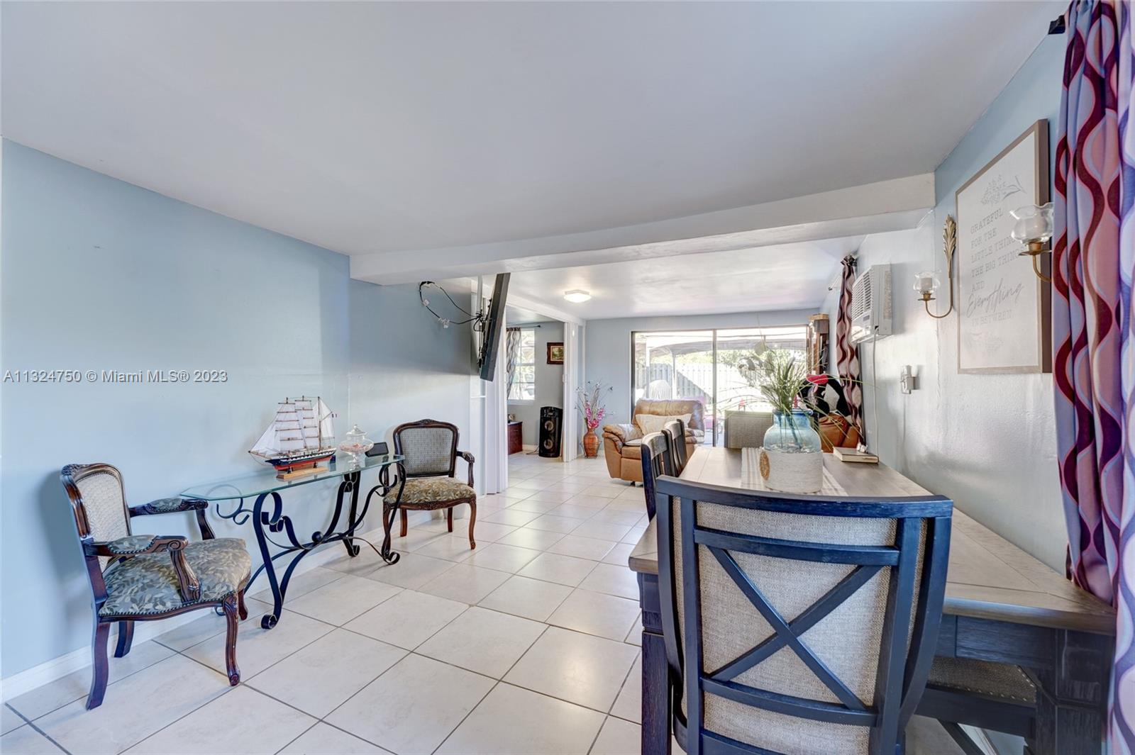 MIAMI GARDENS ESTATES SEC - Residential