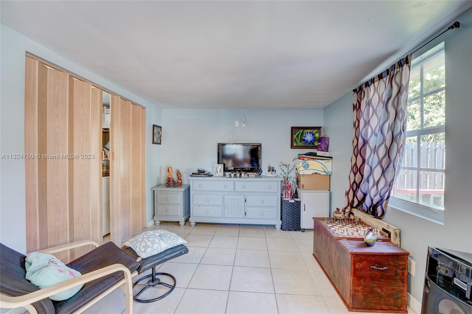 MIAMI GARDENS ESTATES SEC - Residential