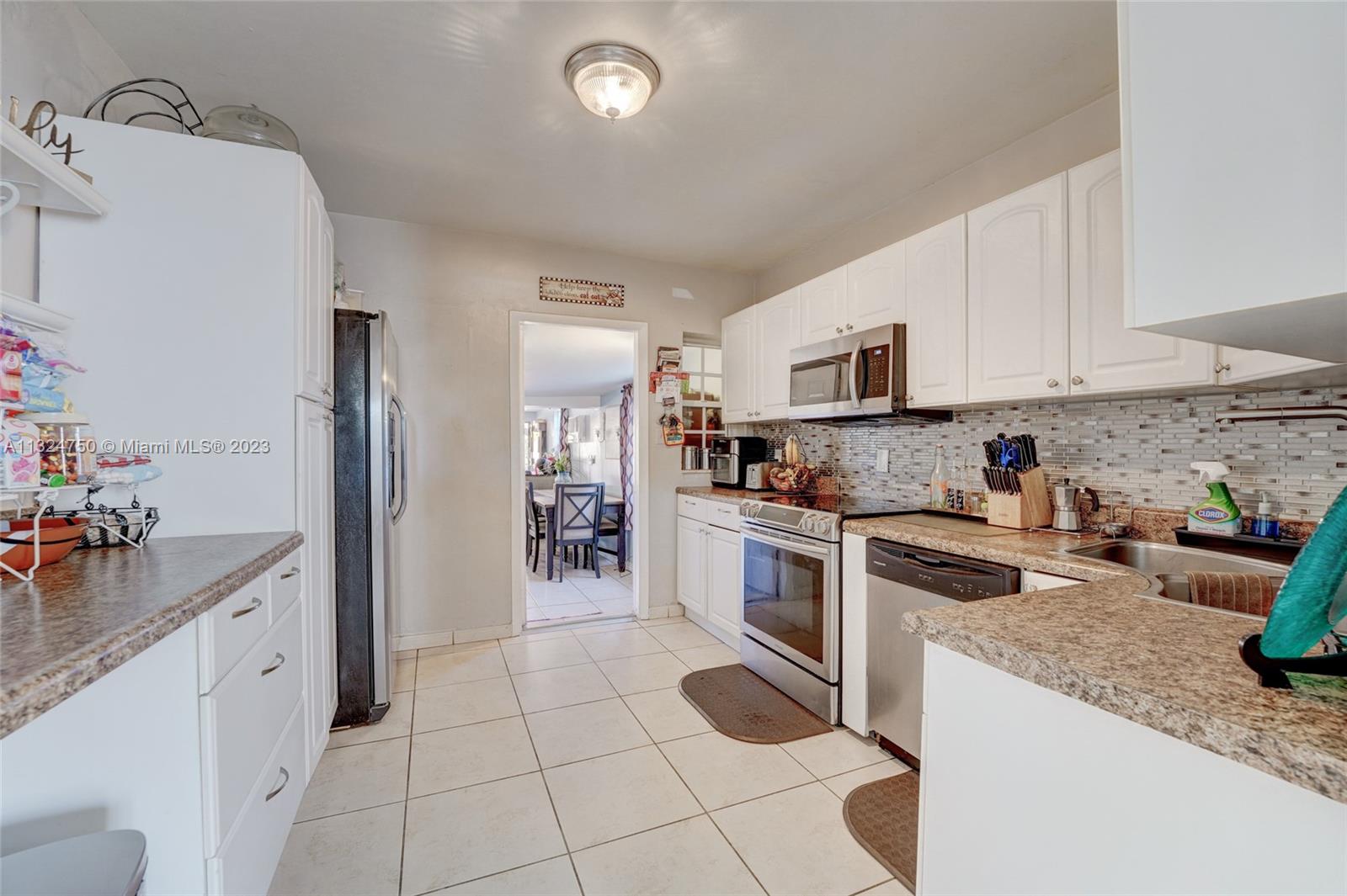 MIAMI GARDENS ESTATES SEC - Residential