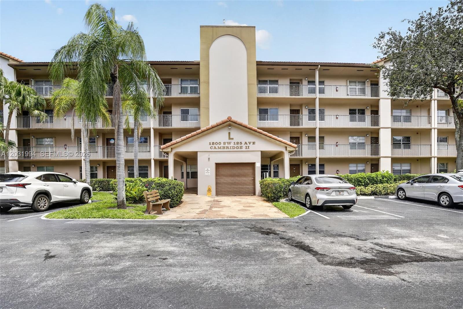 CAMBRIDGE AT CENTURY VILL - Residential