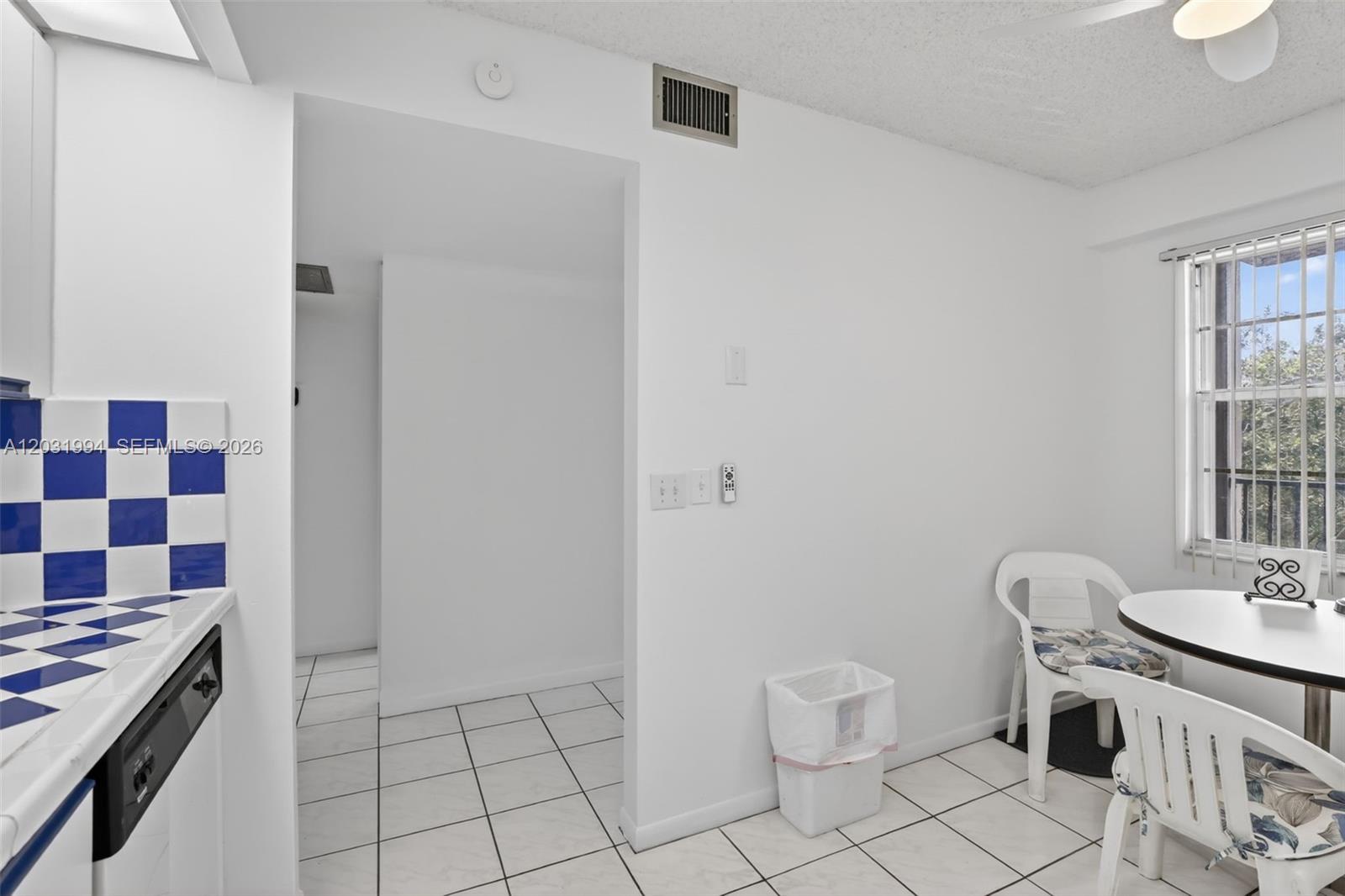 CAMBRIDGE AT CENTURY VILL - Residential
