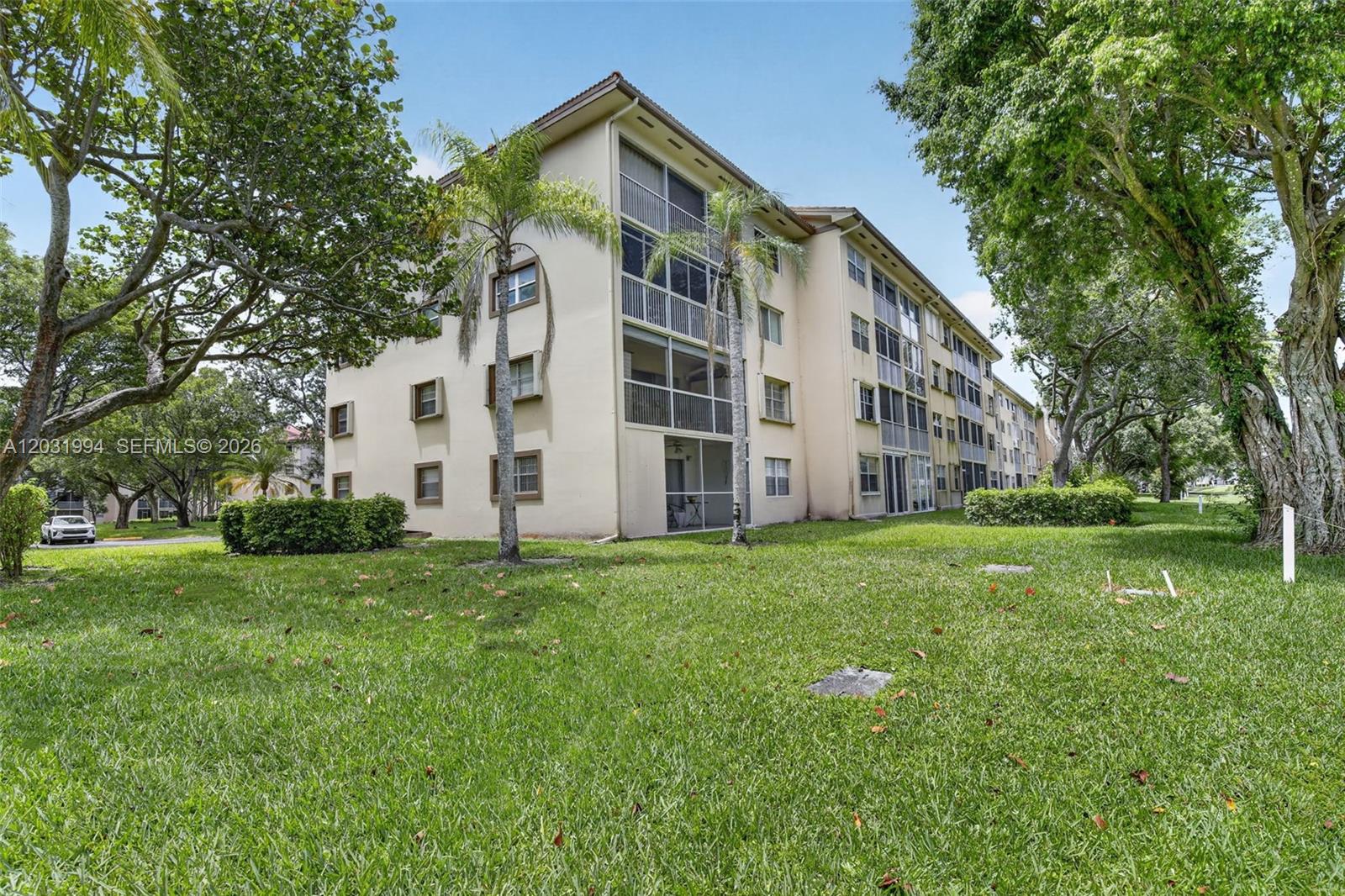 CAMBRIDGE AT CENTURY VILL - Residential