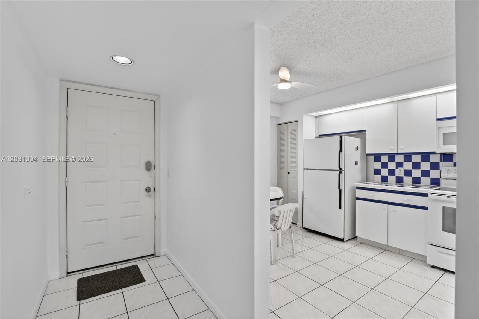 CAMBRIDGE AT CENTURY VILL - Residential