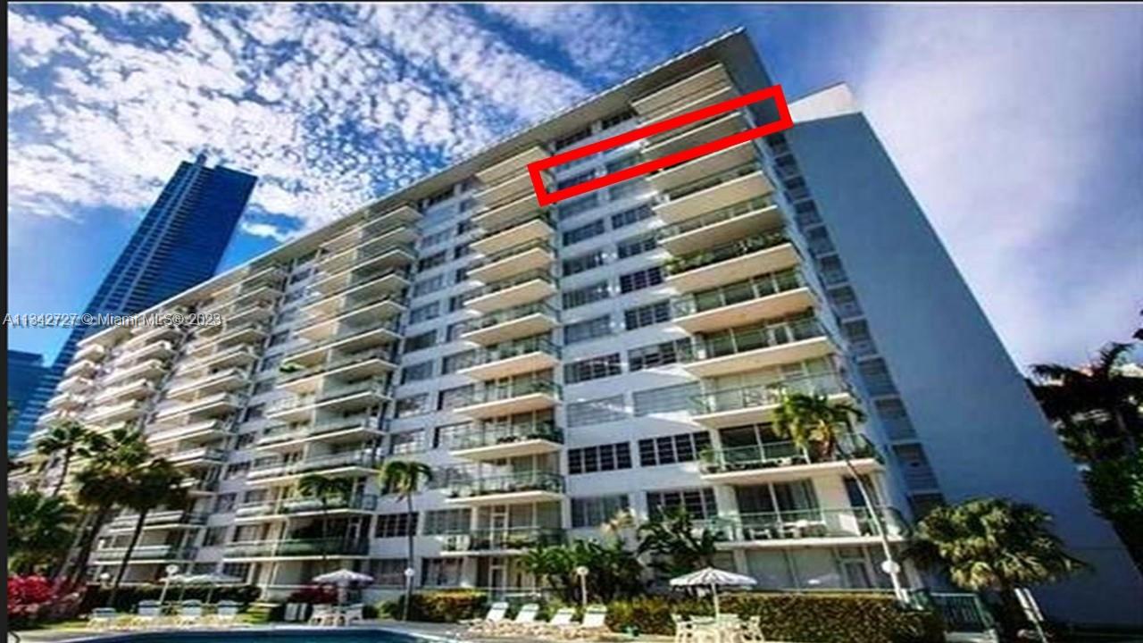 BRICKELL BAY TOWER CONDO - Residential