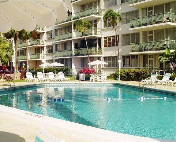 BRICKELL BAY TOWER CONDO - Residential