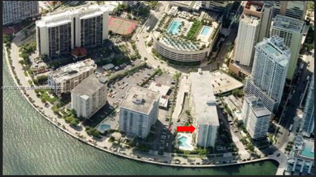 BRICKELL BAY TOWER CONDO - Residential