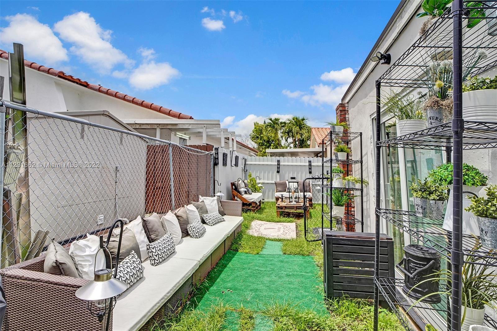 CORAL WEST HEIGHTS 1ST AD - Residential Lease