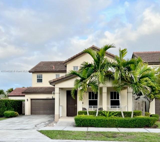This amazing home features 5 bedroom 4 bathrooms plus a loft. 2 car garage, 1 bedroom and complete bathroom downstairs, Formal living, Formal dining, Breakfast area, Large Family room, Huge main room, 2 walk in closets, Main bathroom with stand up shower, roman tub, and dual sinks. Spacious kitchen with granite countertops. Driveway can easily fit 6 cars.