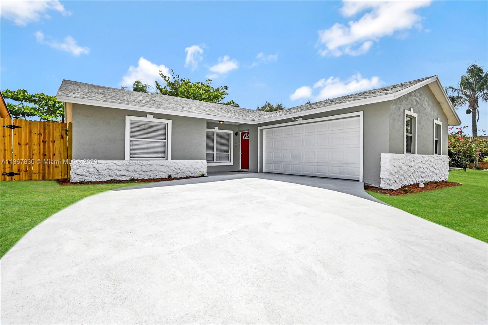 Very nice renovated single family home with 4 bedrooms and 2 bathrooms, 2 car garage attached. Laminate wood floors throughout.Only non smokers allowed, pets (only cats and dogs allowed, some restrictions apply). Tenant pays water, sewer, trash, electricity and gas. Equal Housing Opportunity. Pictures have been digitally improved.