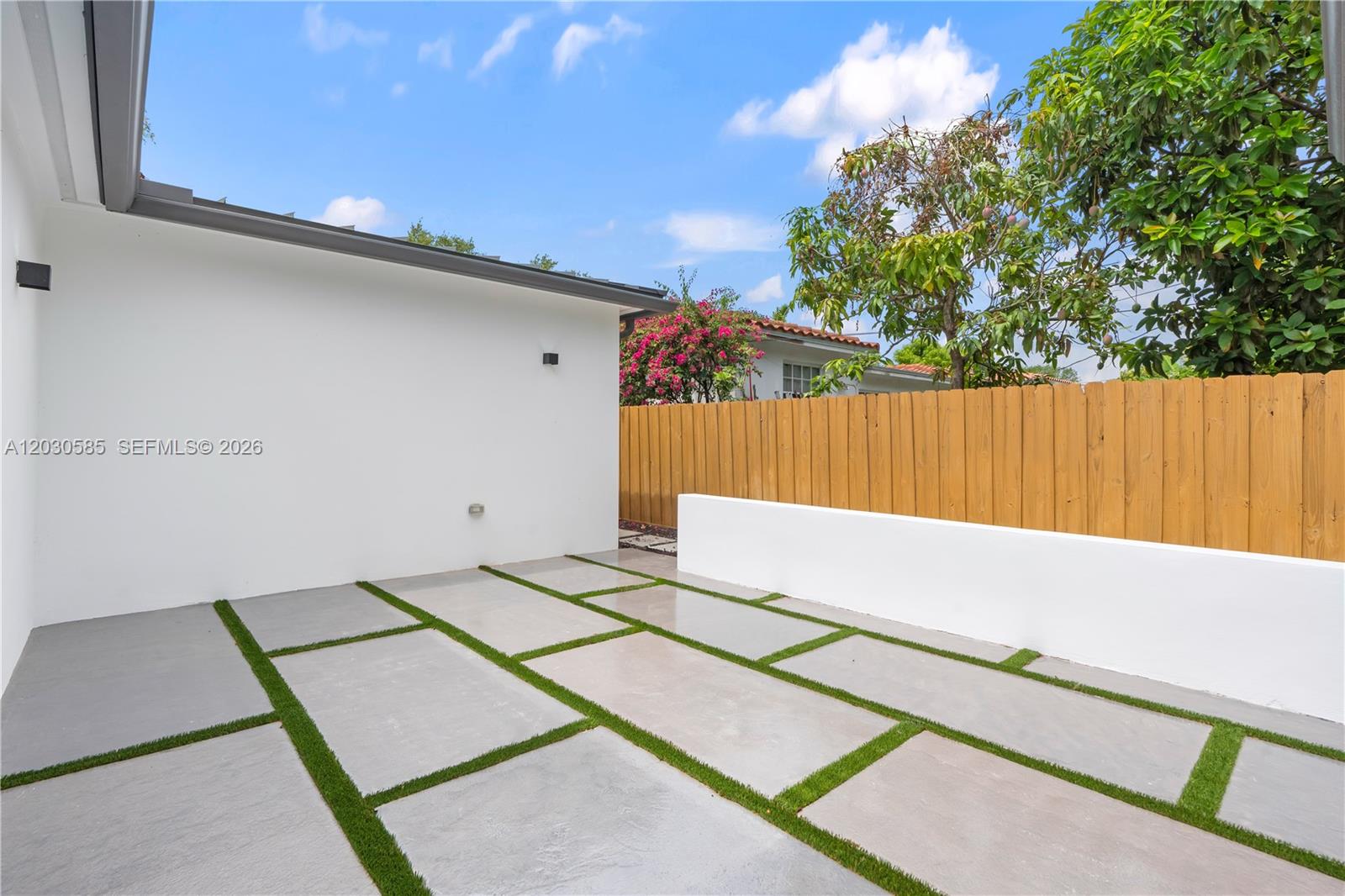 NEW SHENANDOAH - Residential