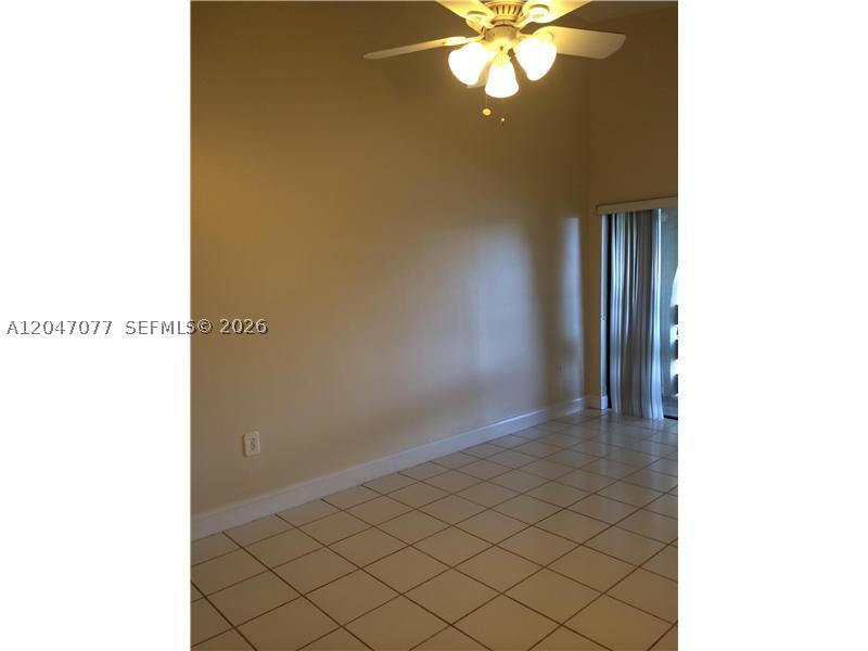 KENLAND WALK CONDO II - Residential Lease