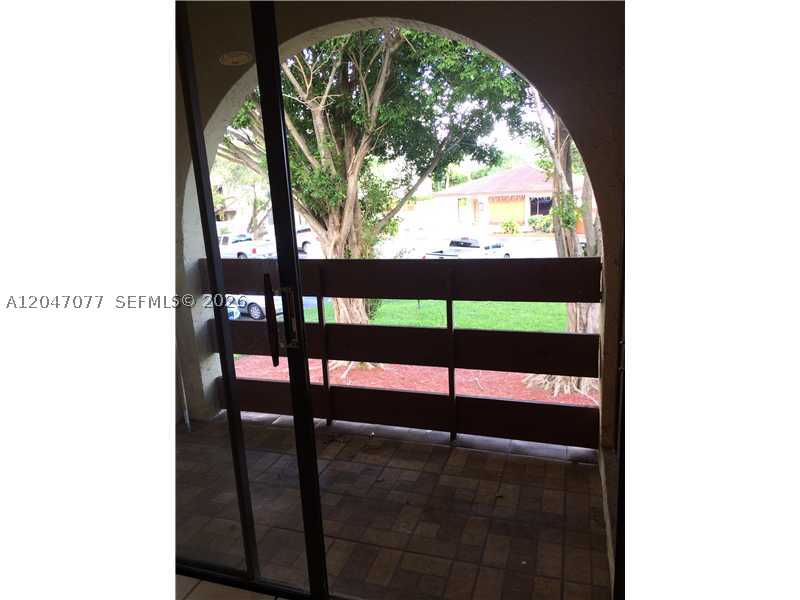 KENLAND WALK CONDO II - Residential Lease