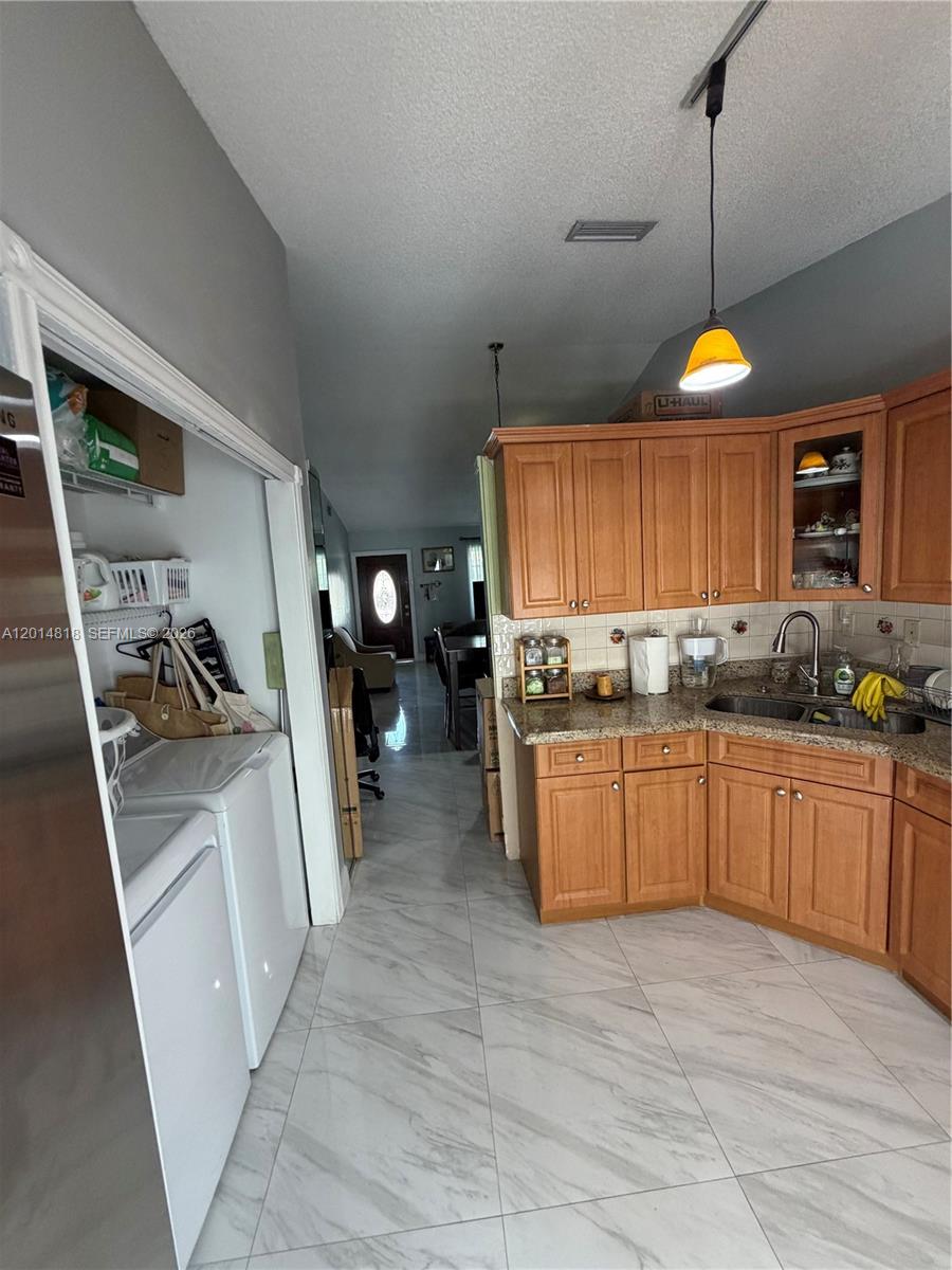 WEST PALM GARDENS VILLAS - Residential