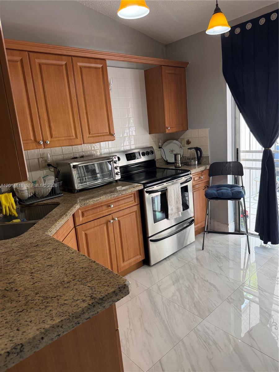 WEST PALM GARDENS VILLAS - Residential