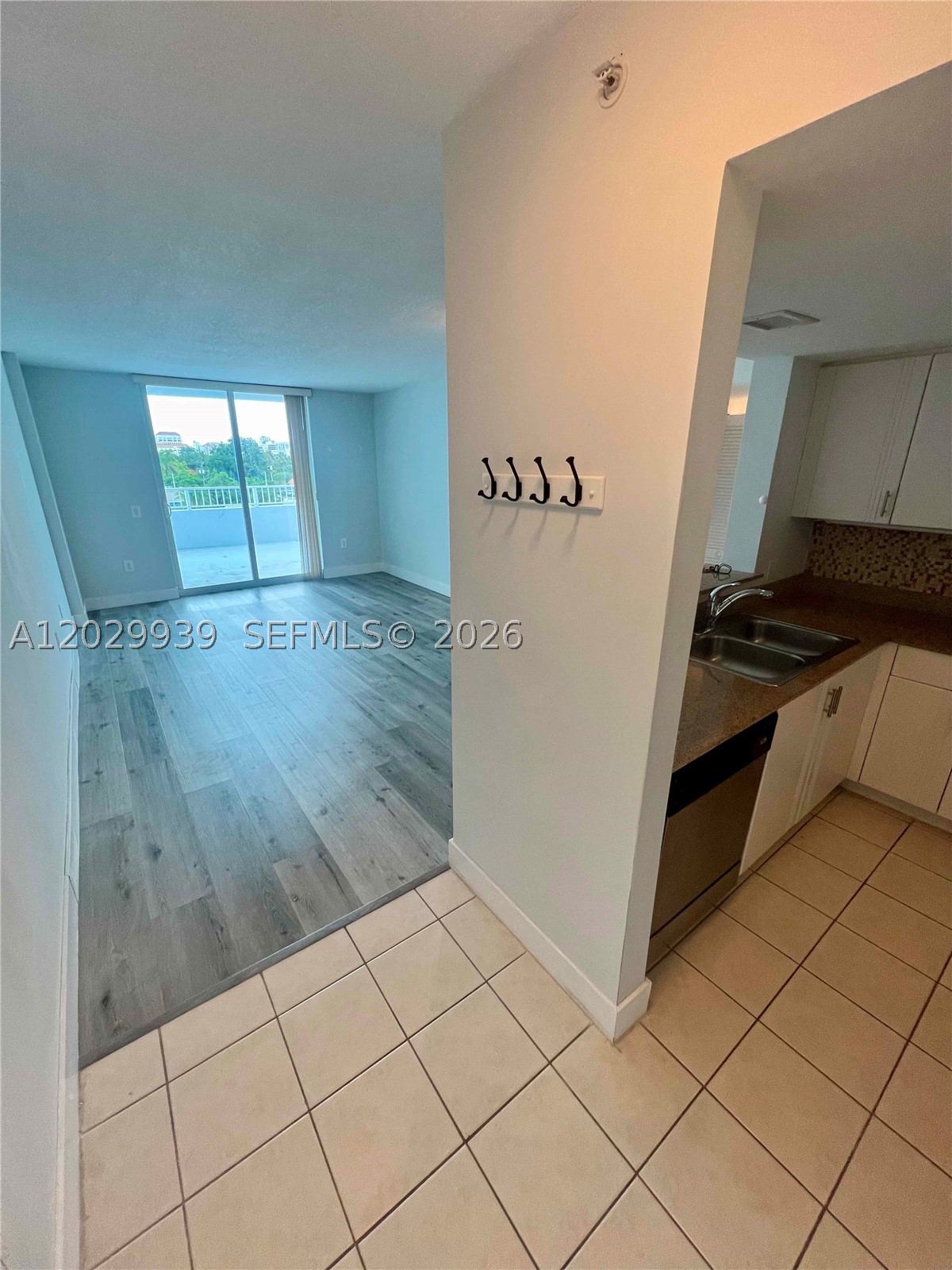 DOUGLAS PLACE CONDO - Residential Lease