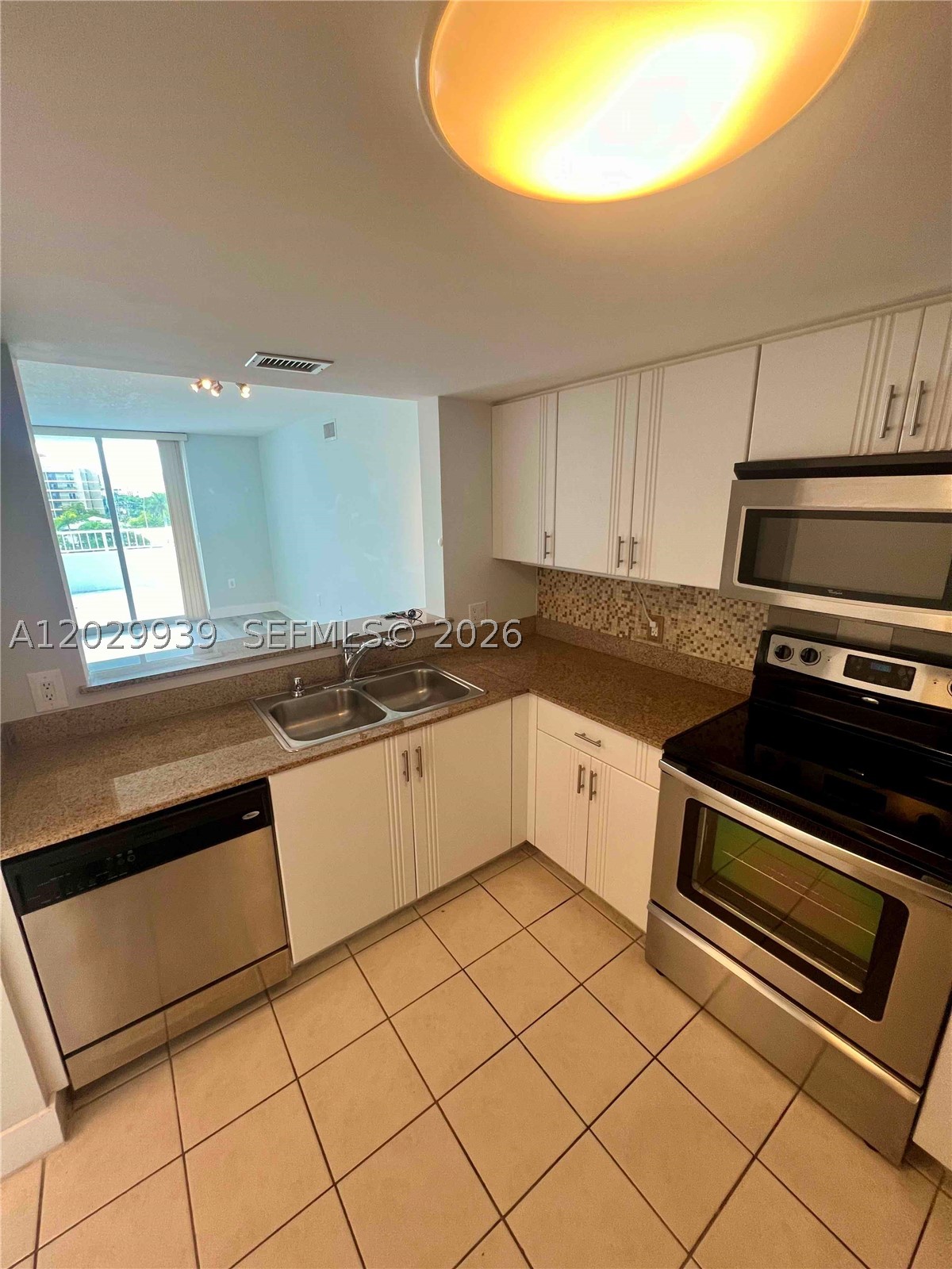 DOUGLAS PLACE CONDO - Residential Lease