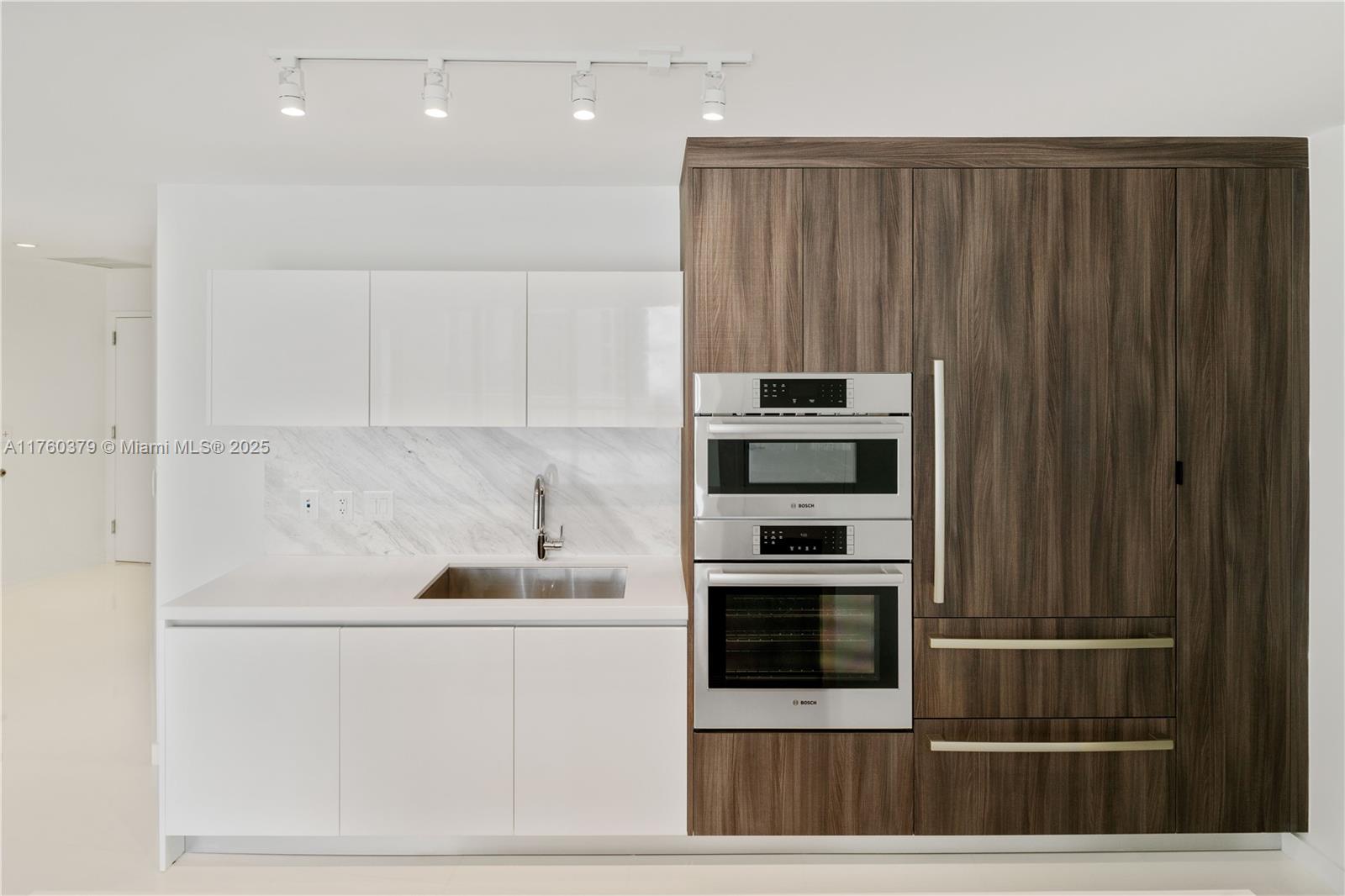 PARAMOUNT MIAMI WORLDCENT - Residential
