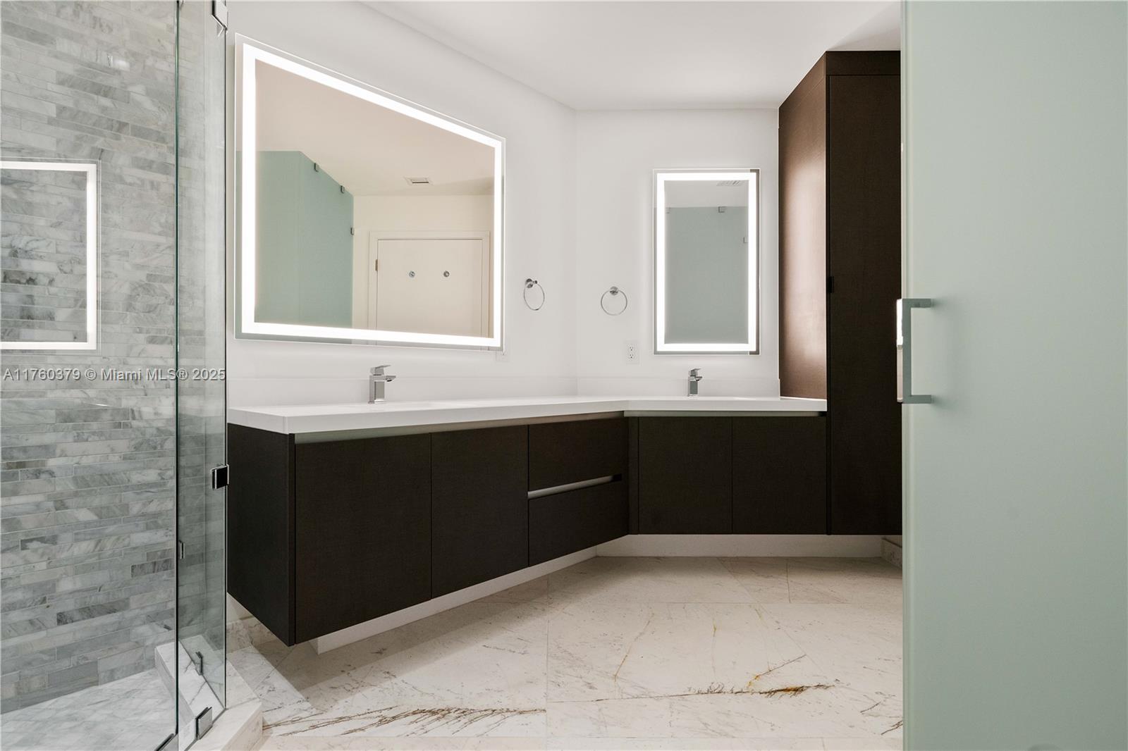 PARAMOUNT MIAMI WORLDCENT - Residential