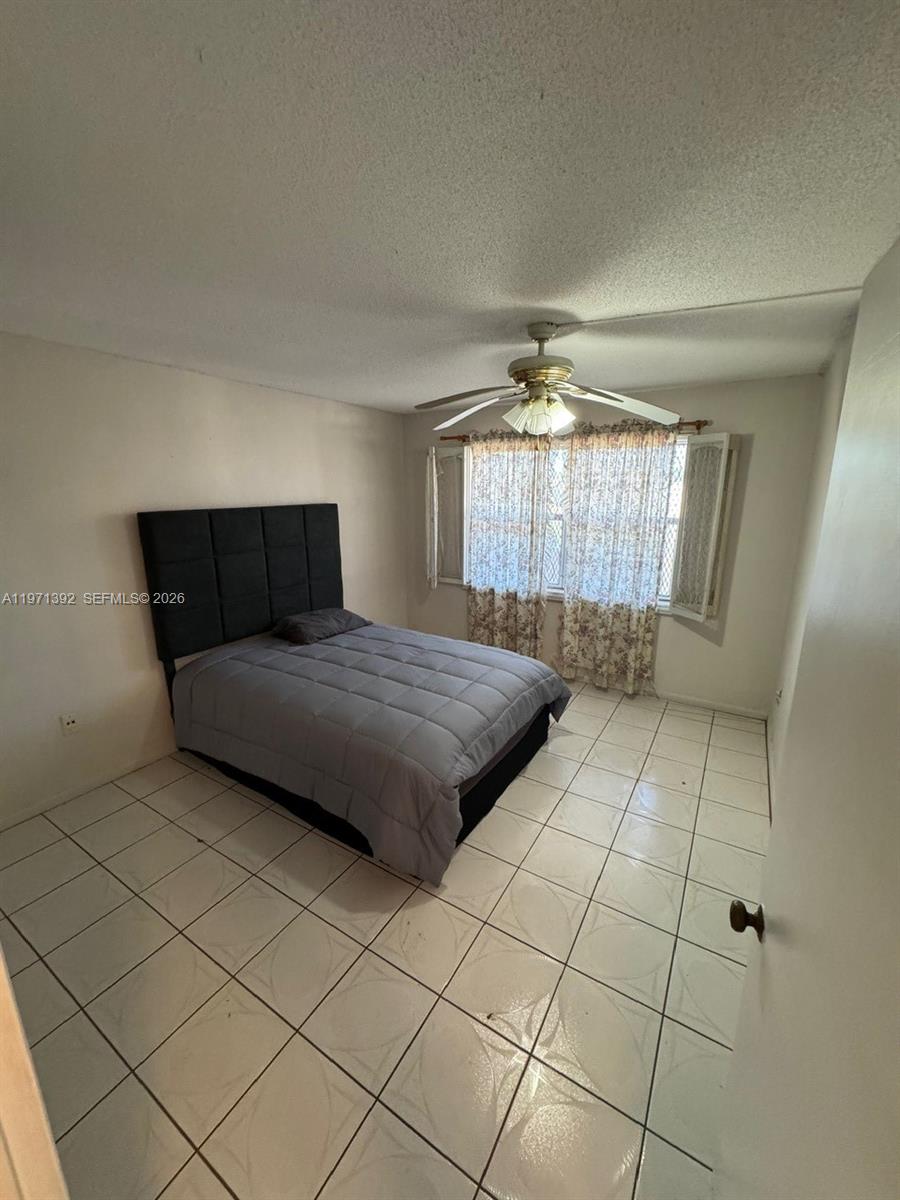 ROLLING GREEN CONDO F - Residential