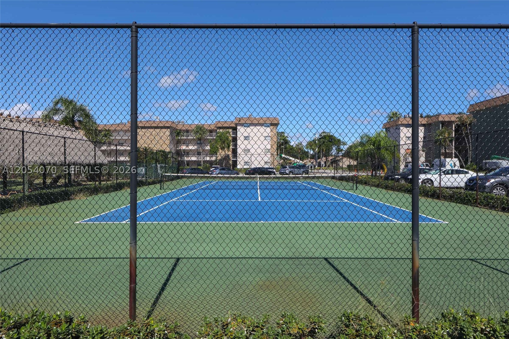 ARROWHEAD CONDO NO III - Residential