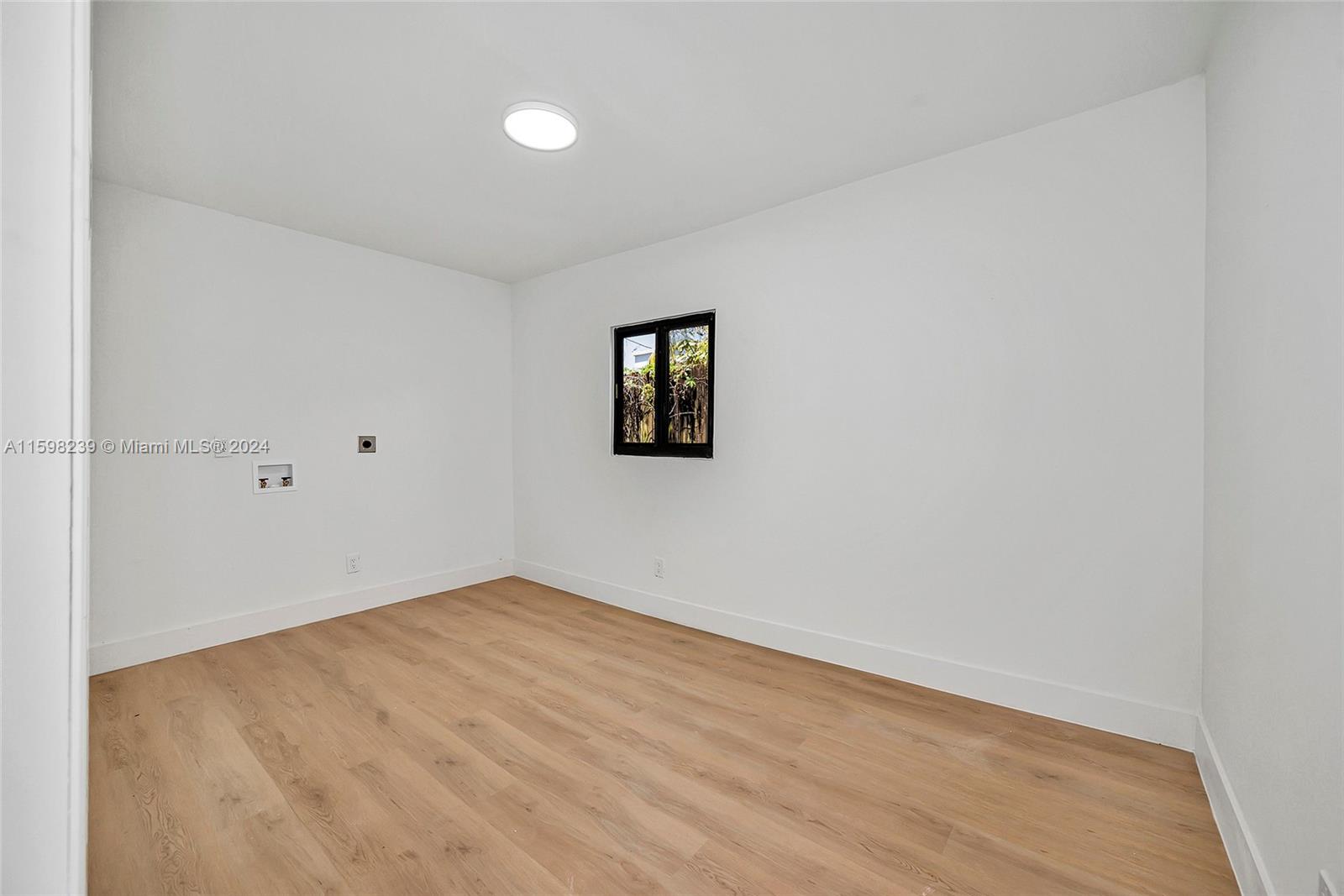 THIRD AMEND PLAT OF PORTI - Residential