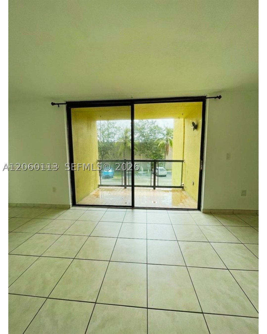 INTERNATIONAL PARK I COND - Residential