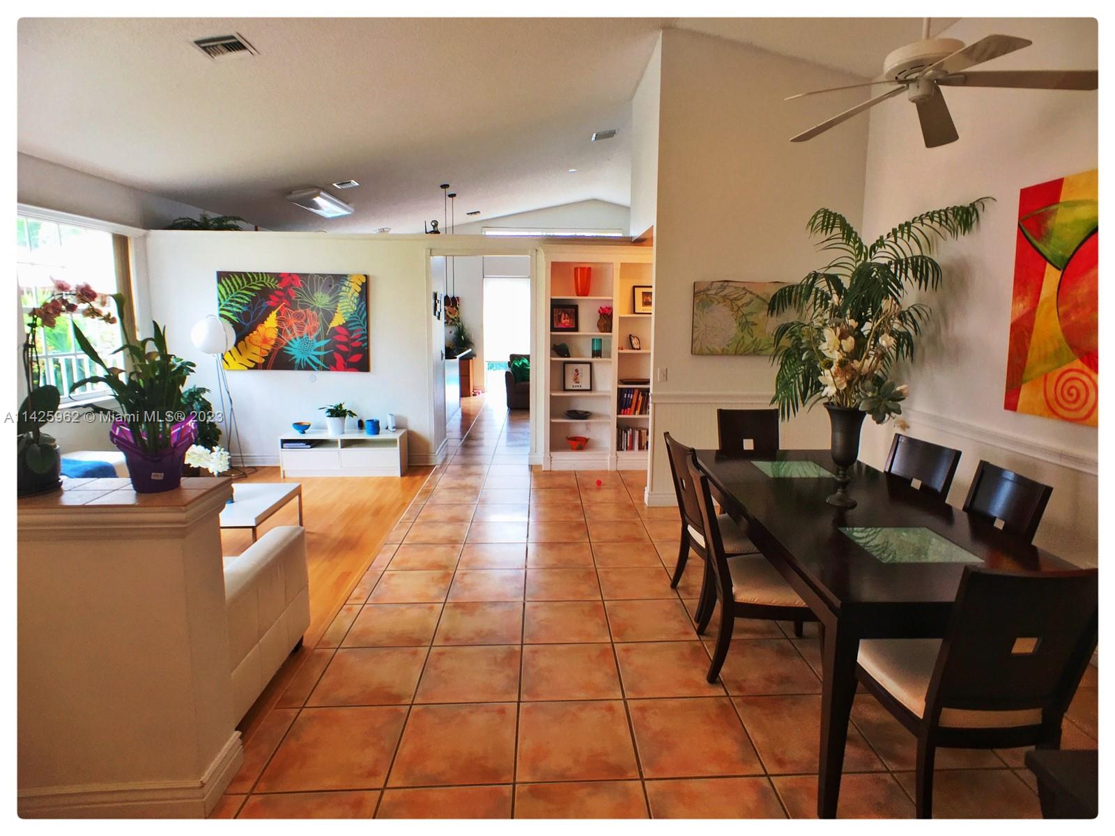 TOWNGATE - Residential Lease
