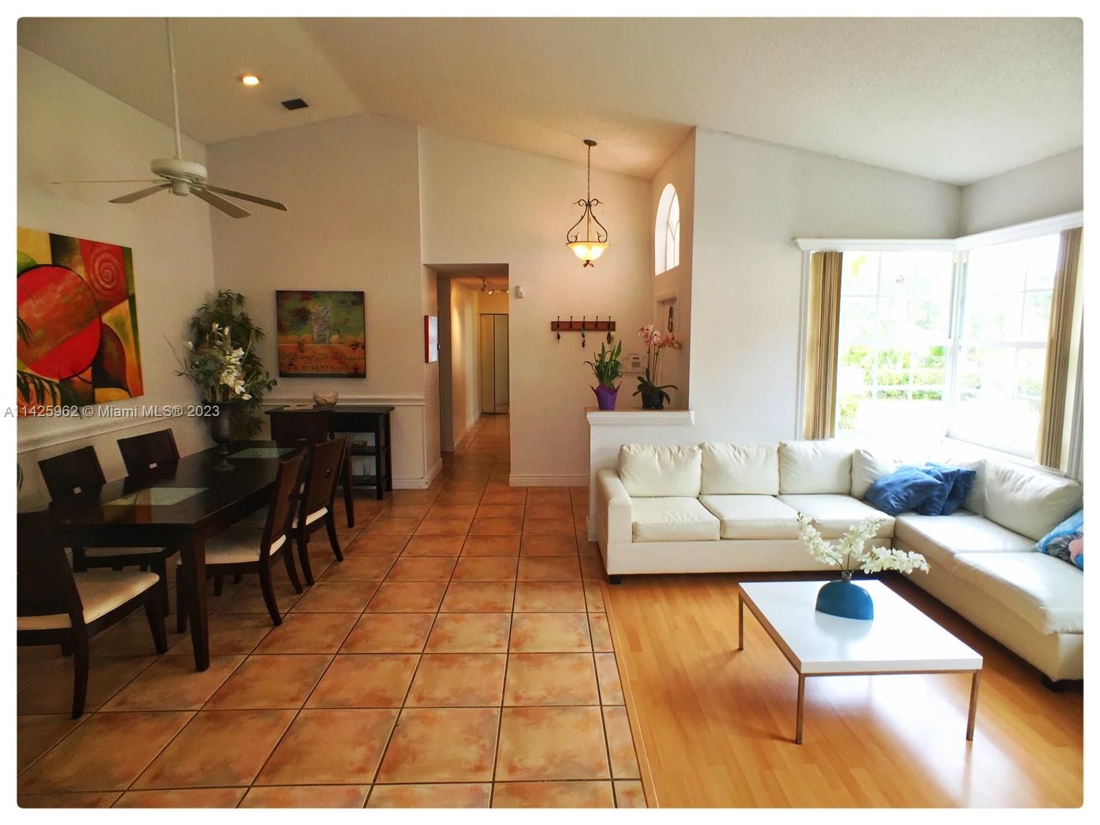 TOWNGATE - Residential Lease