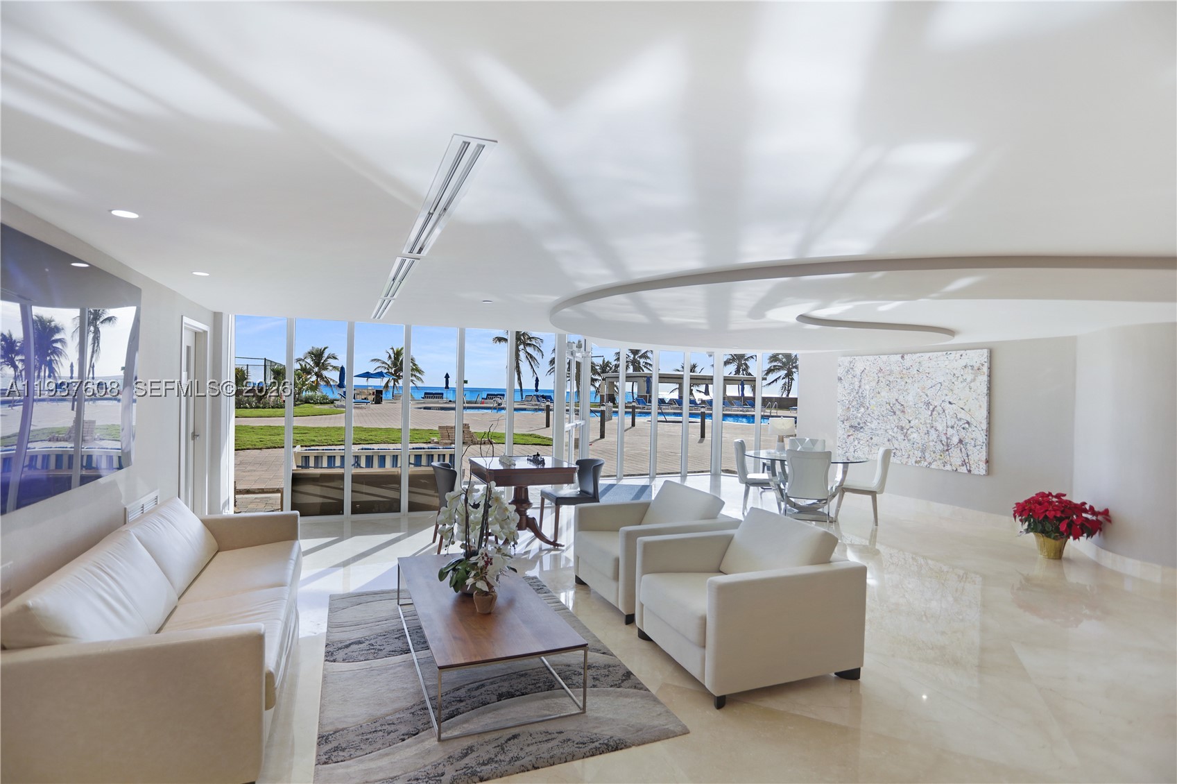 THE PINNACLE CONDO - Residential