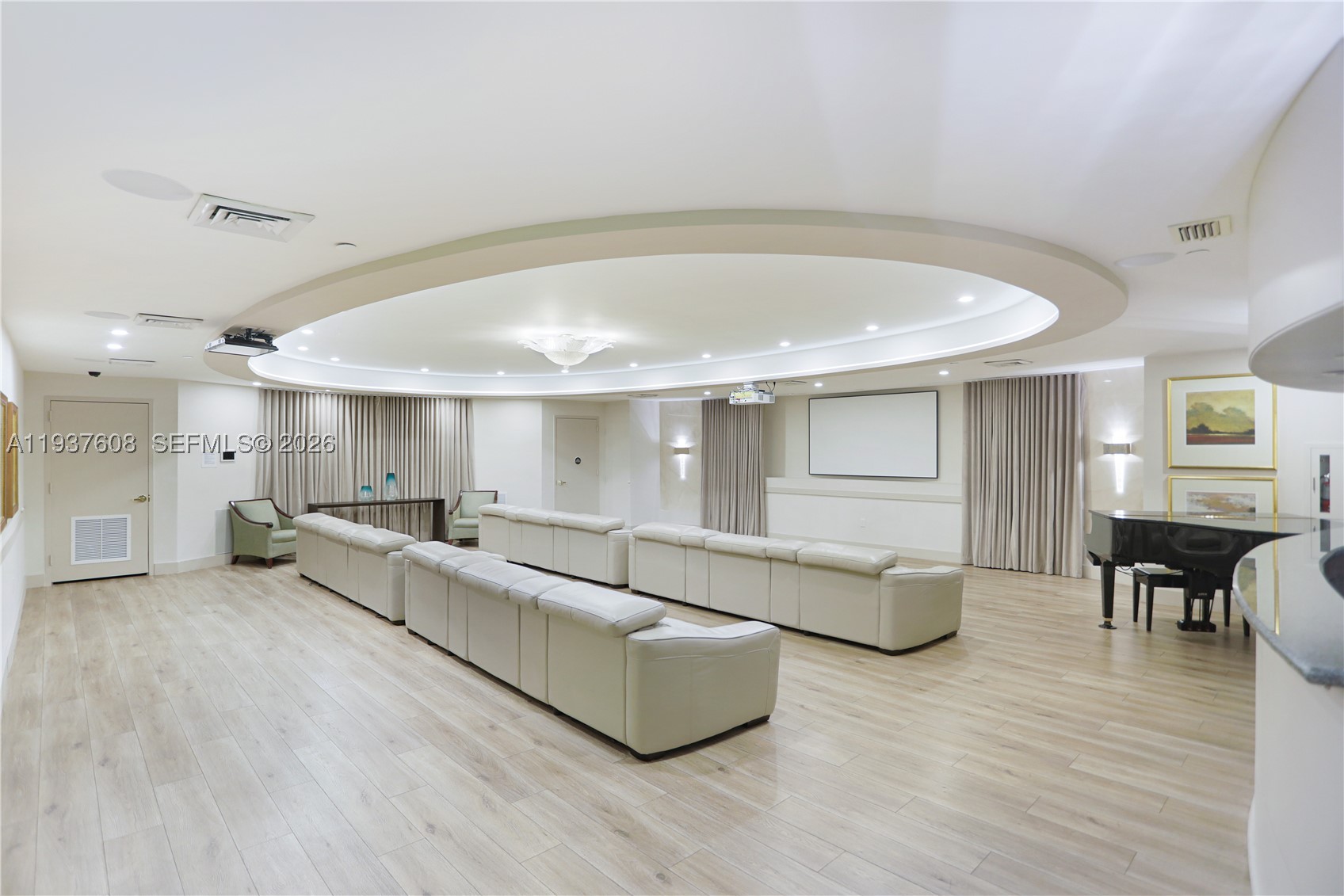 THE PINNACLE CONDO - Residential