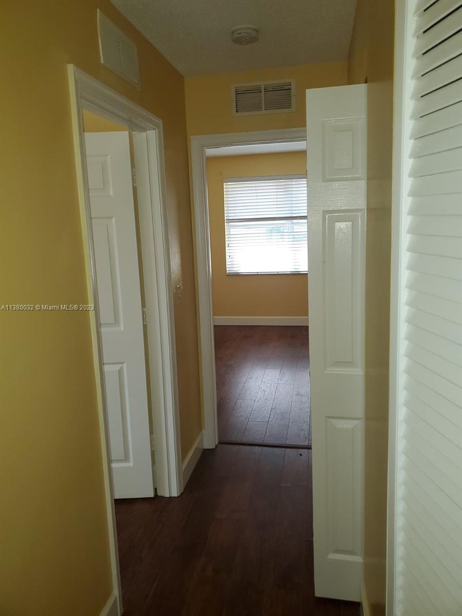 S & R OF INVERRARY - Residential Lease