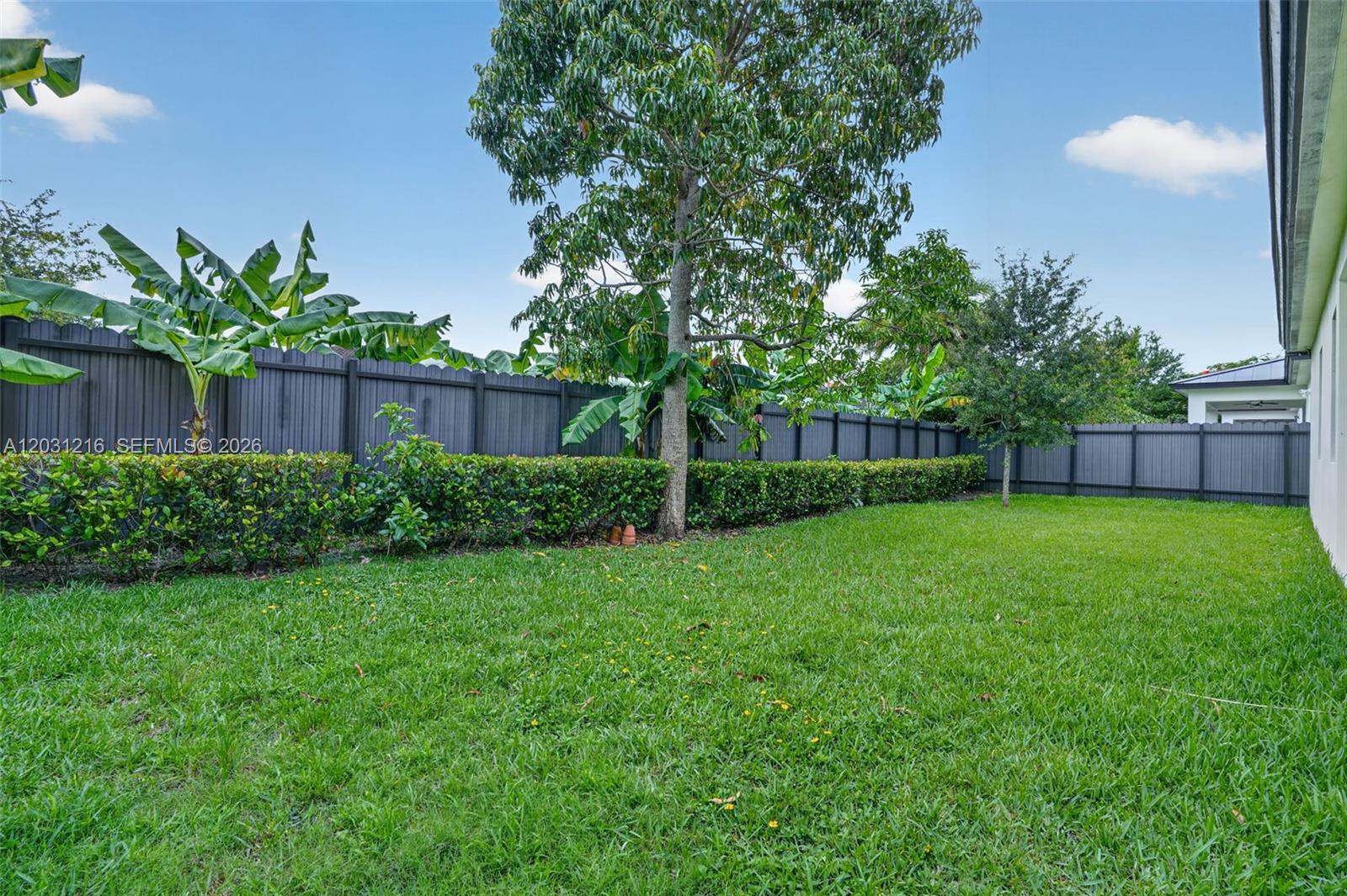 SILVER PINES - Residential