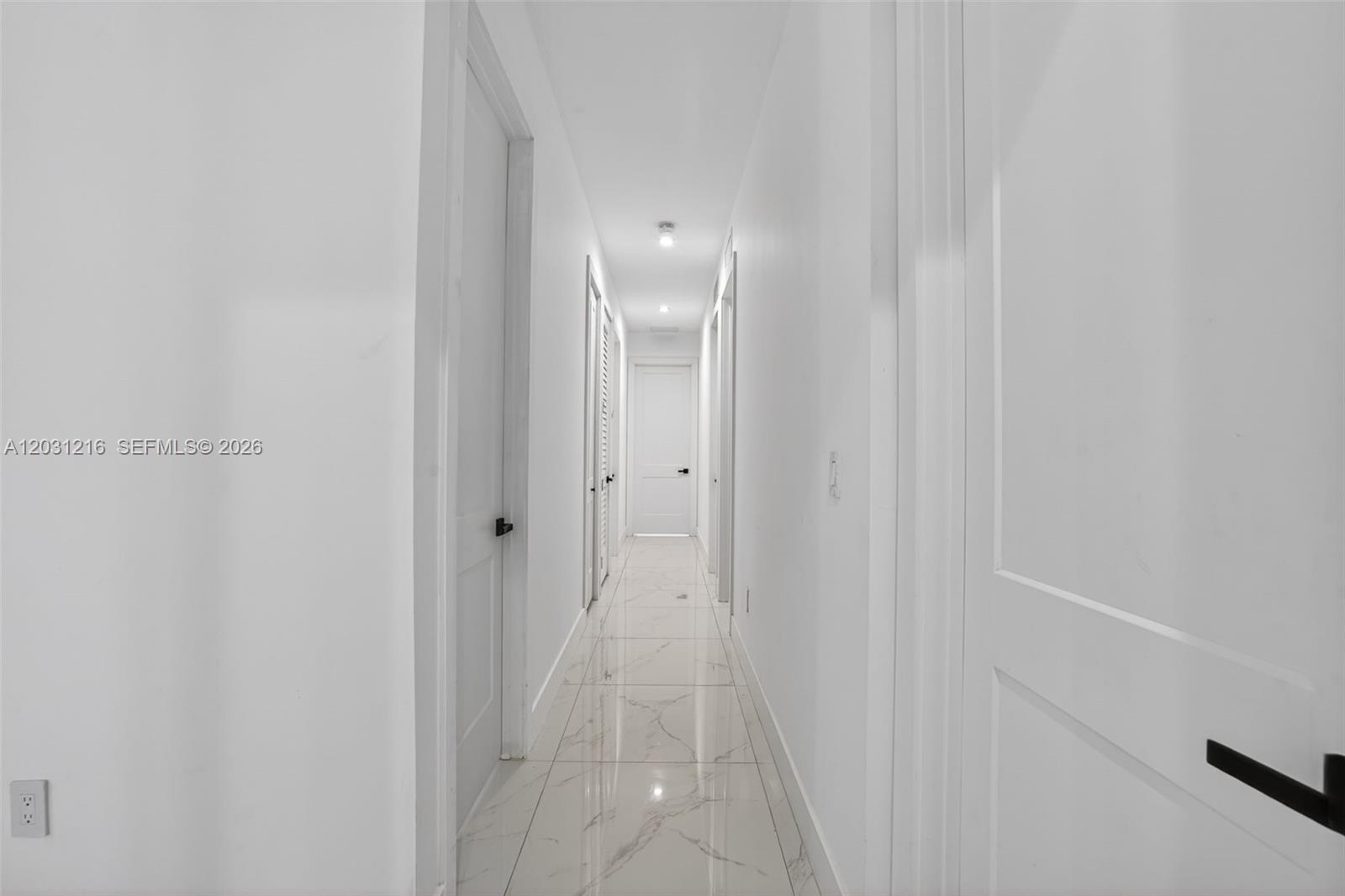 SILVER PINES - Residential