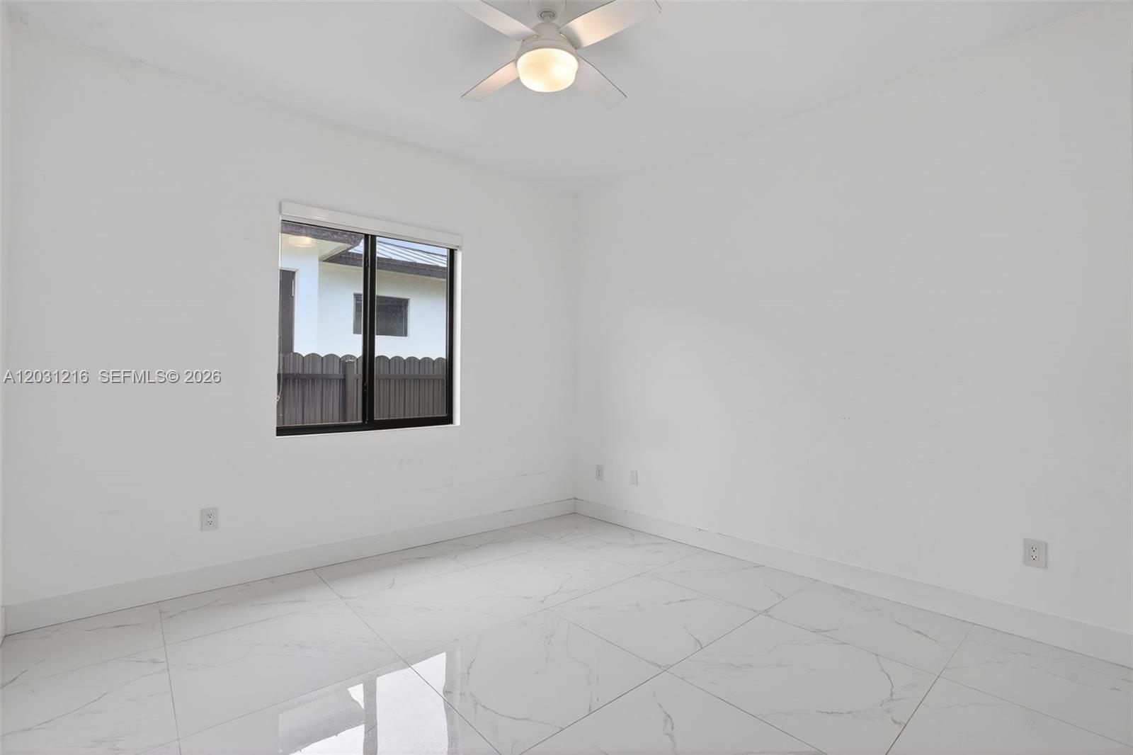 SILVER PINES - Residential