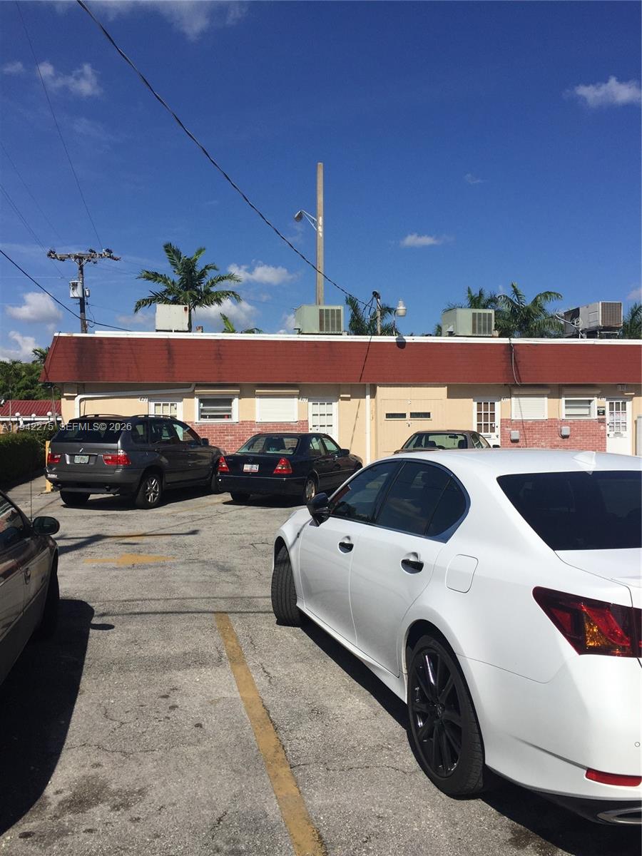 405-421 SOUTH FEDERAL HIGHWAY, DANIA BEACH. RARELY AVAILABLE PRIME LOCATION REDEVELOPMENT IN S FEDERAL CORRIDOR IN DANIA BEACH.THE WHOLE BLOCK ON S FEDERAL HIGHWAY. HALF ACRE OF PRIME LOT. MAKE YOUR BEST OFFER. THE OWNER IS EAGER TO SELL AND WILL CONSIDER REASONABLE OFFERS. THREE FOLIOS:514203170010, 514203170020, 514203170030. THE PROPERTY CURRENTLY IS MIXED USE RESIDENTIAL/OFFICE AND BRINGS OVER $130000 GROSS YEARLY INCOME. COLLECT INCOME WHILE APPROVING YOUR REDEVELOPMENT PLANS. SFED-MU ZONING IS VERY LIBERAL FOR REDEVELOPMENT AND USE AND IS PART OF THE DANIA BEACH CITY PLAN FOR REDEVELOPMENT OF S FEDERAL HWY CORRIDOR. SEE THE ATTACHEMENTS. CLOSE PROXIMITY TO THE AIRPORT AND PORT OF EVERGLADES AS WELL AS NEWLY REDEVELOPED DANIA POINTE.
