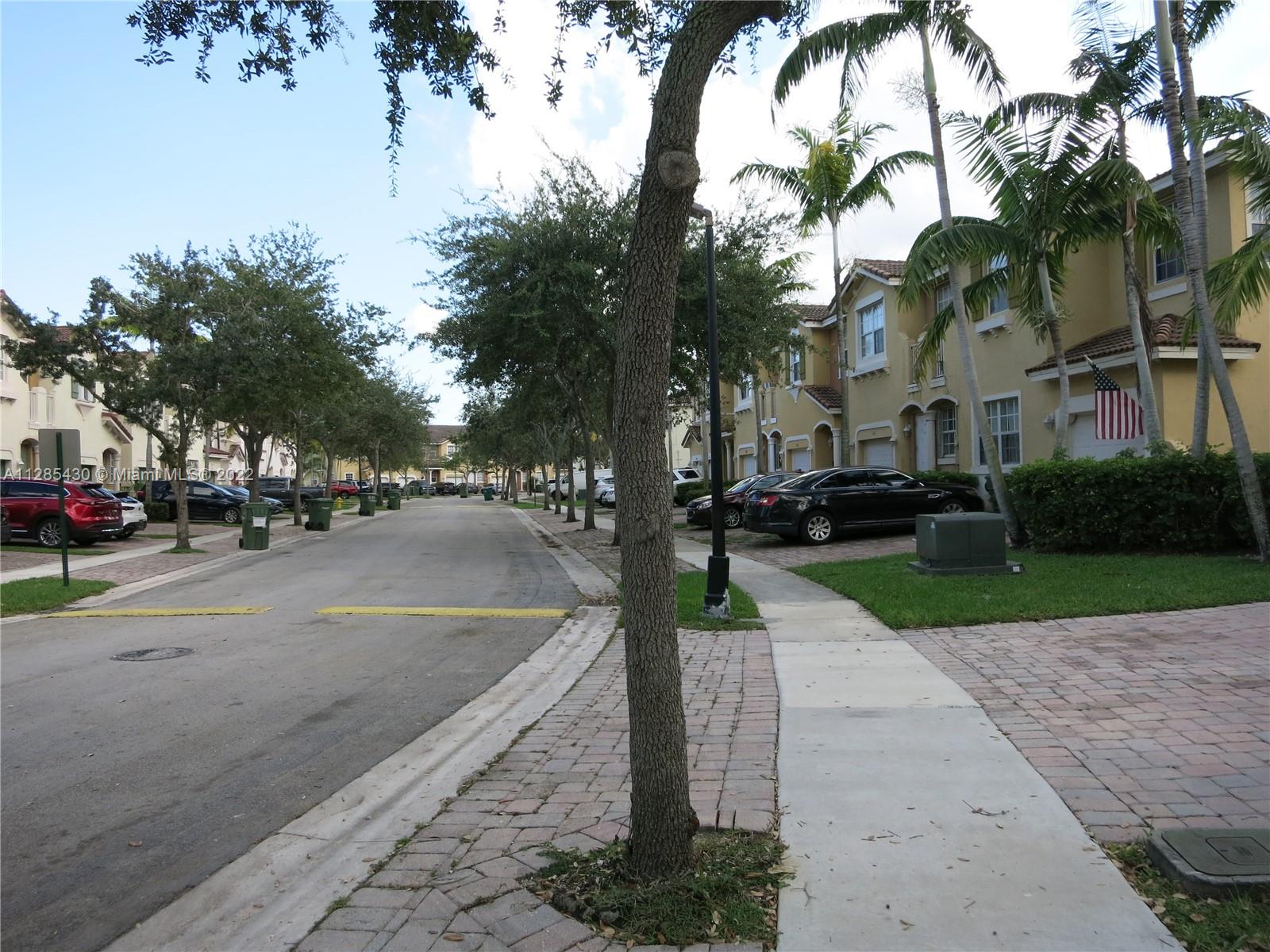 PORTOFINO VILLAS WEST - Residential
