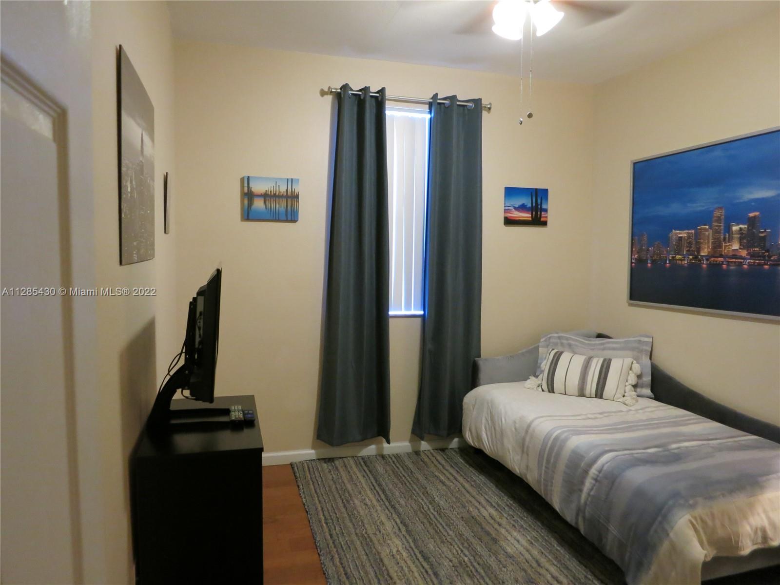PORTOFINO VILLAS WEST - Residential