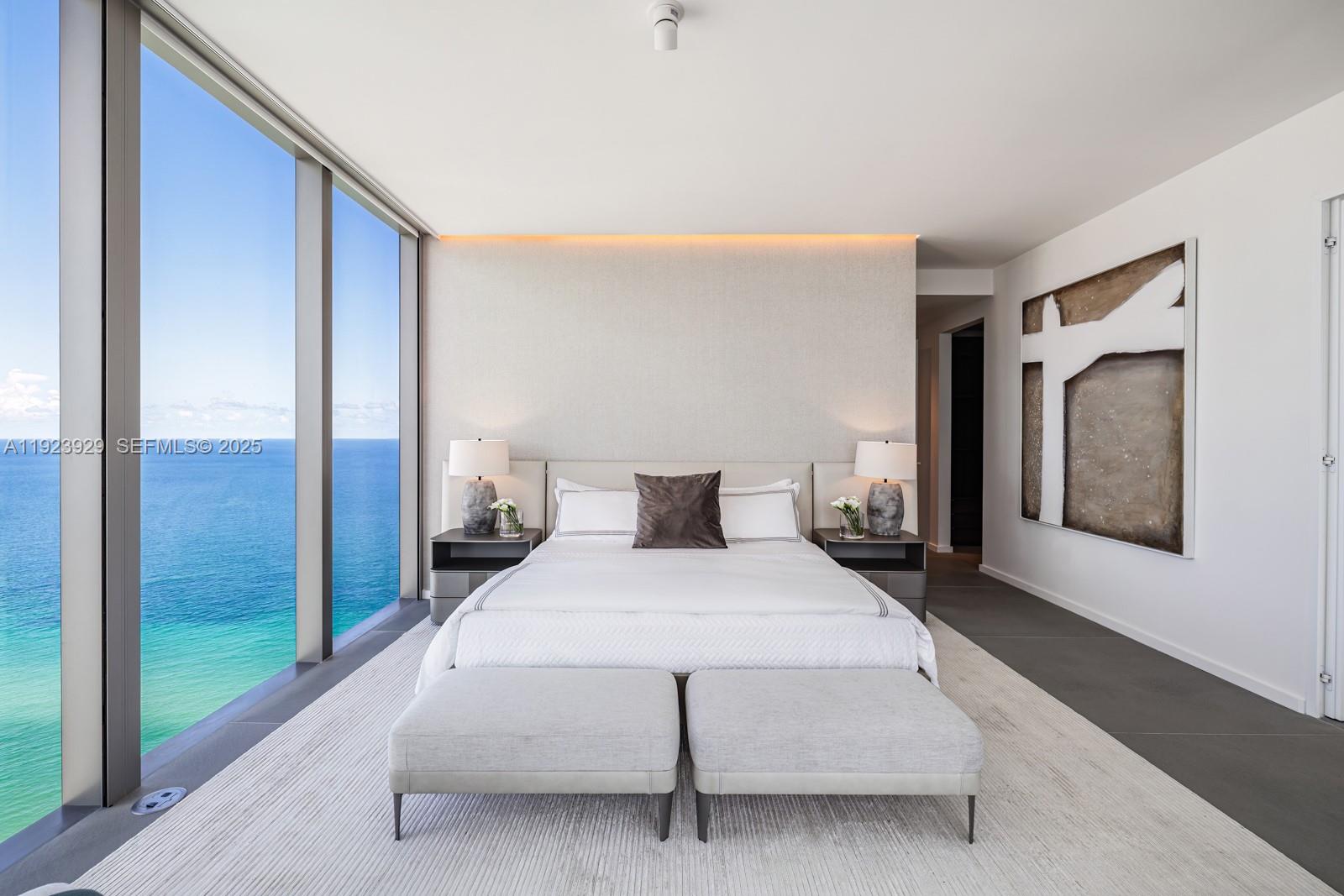 2000 Ocean - Residential