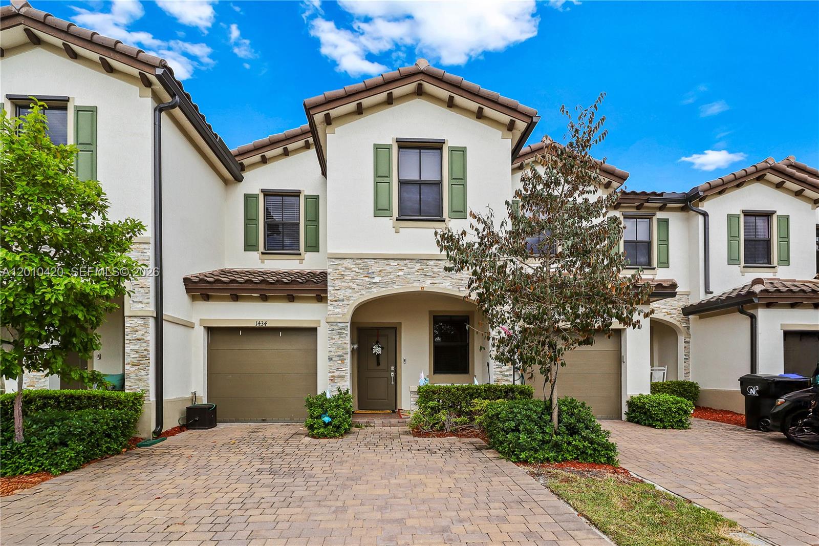 PALM BEACH FARMS - Residential