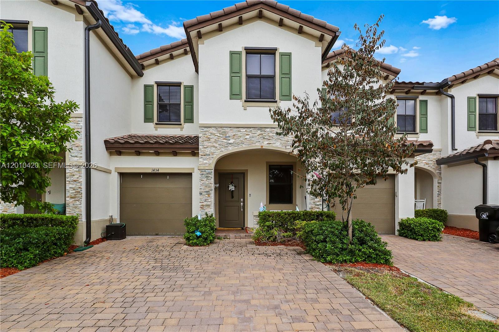 PALM BEACH FARMS - Residential