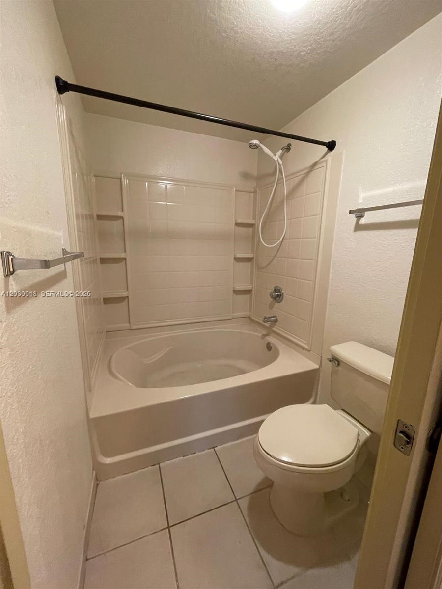 CYPRESS POINTE AT CORAL S - Residential Lease