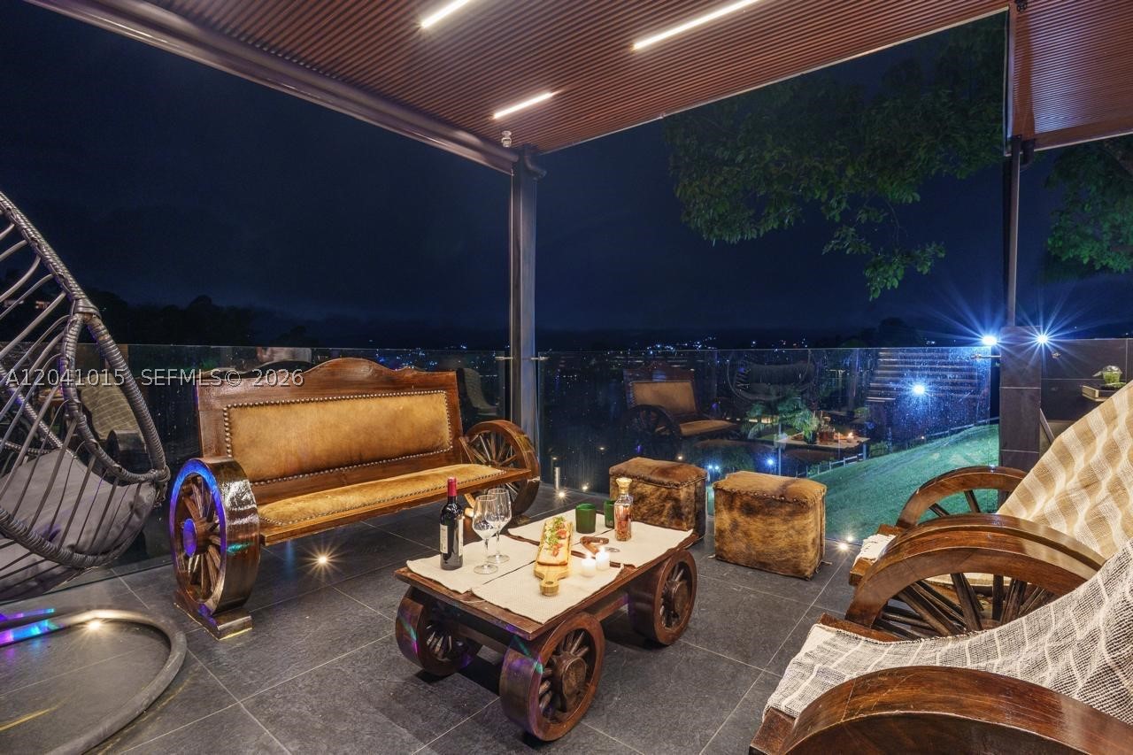 El Penol, Santa Ana - Residential