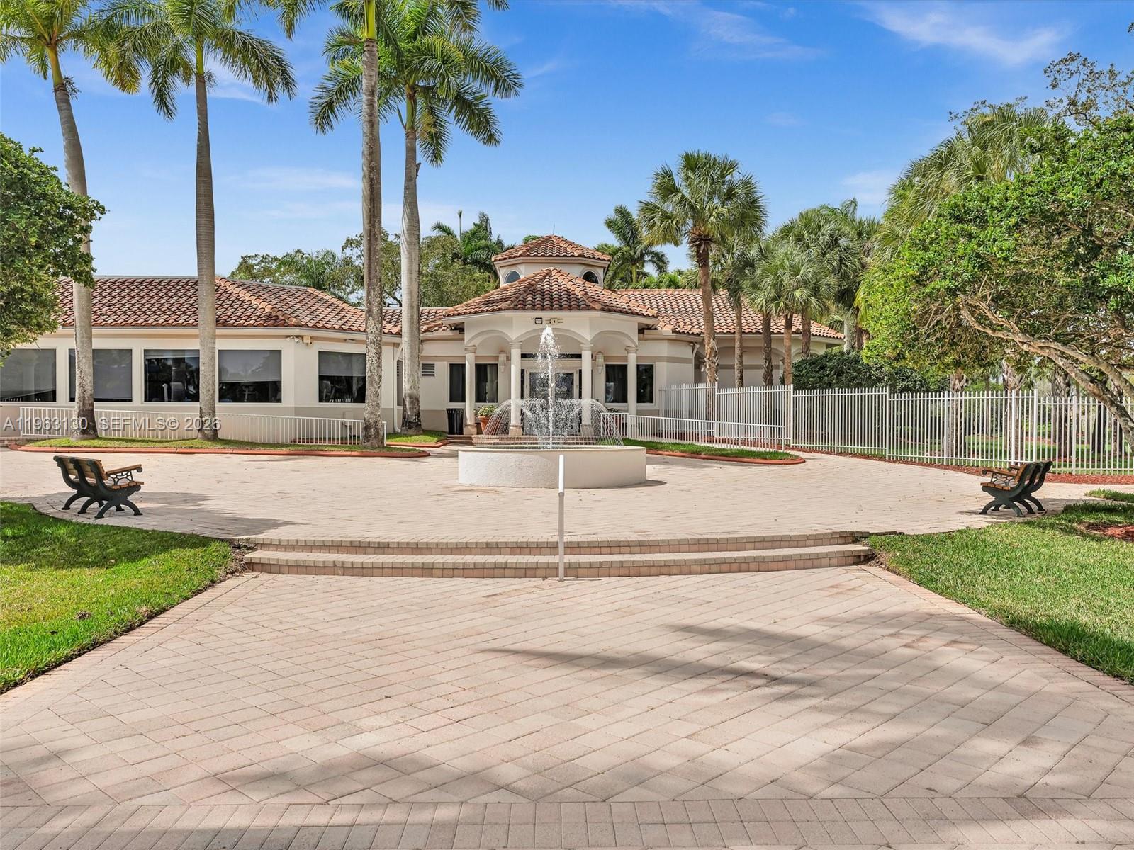 PEMBROKE ISLES 1 - Residential