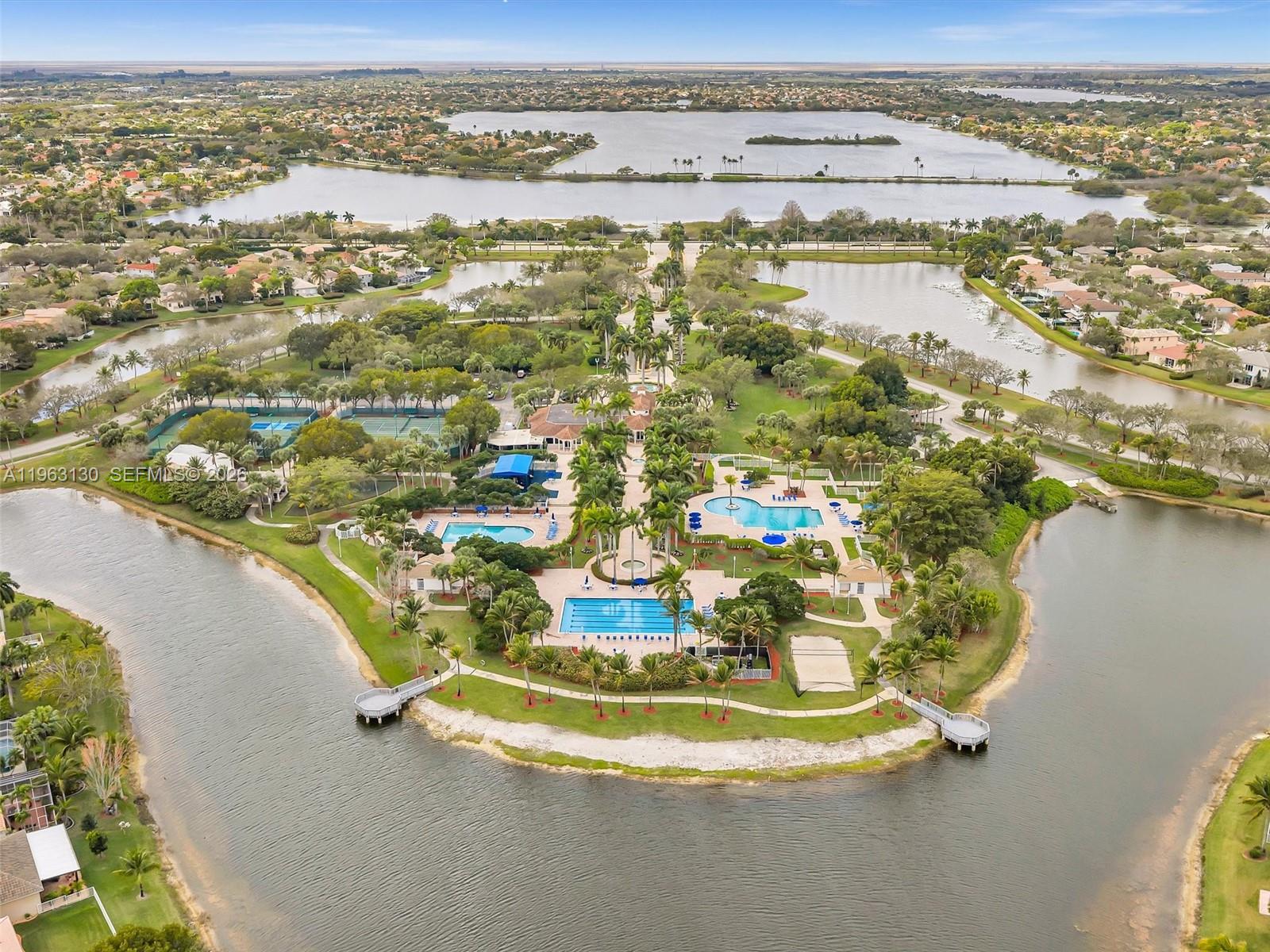 PEMBROKE ISLES 1 - Residential