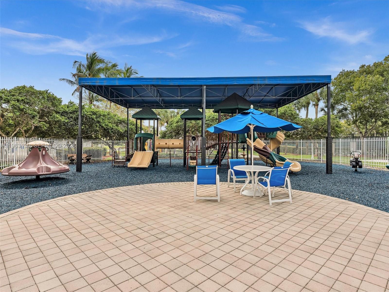 PEMBROKE ISLES 1 - Residential