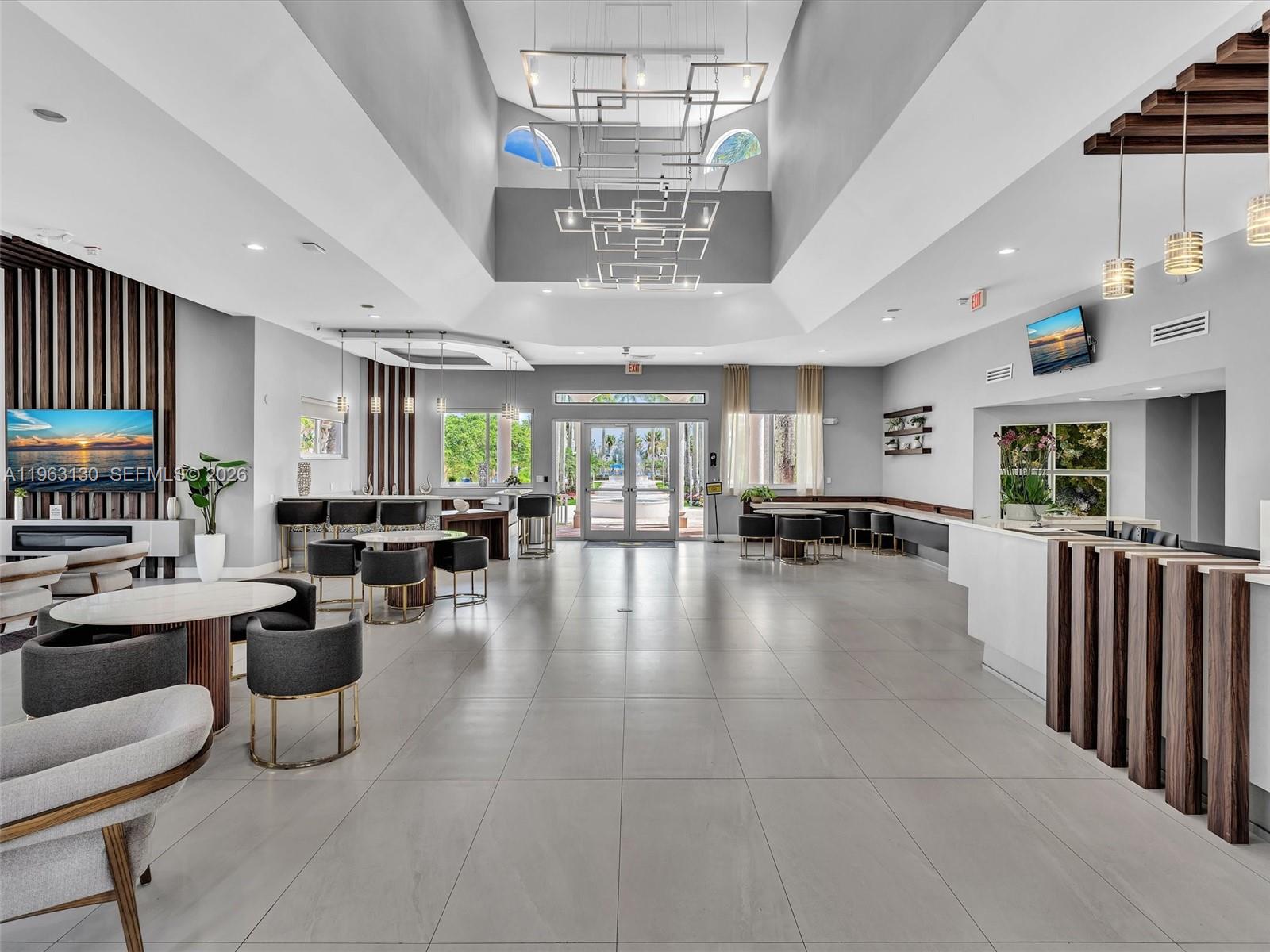 PEMBROKE ISLES 1 - Residential
